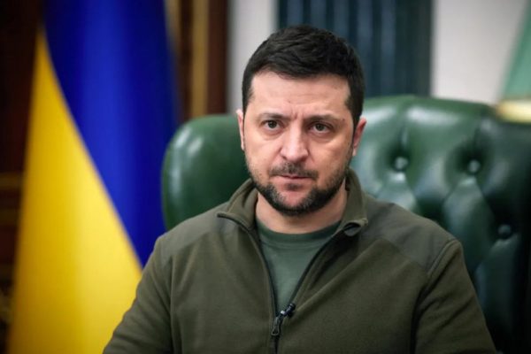 Ζελένσκι: Μόνη λύση η αποστολή αρμάτων από τη Δύση