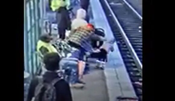 ΗΠΑ: Γυναίκα συνελήφθη επειδή έσπρωξε τρίχρονο κοριτσάκι στις γραμμές τρένου