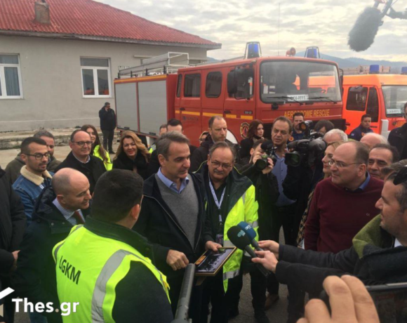 Καβάλα: Στο αεροδρόμιο του Αμυγδαλεώνα ο Κυριάκος Μητσοτάκης (pics)