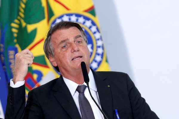 Μπολσονάρο: Διαχωρίζει τη θέση του από τη βία των οπαδών του και απορρίπτει τις κατηγορίες Λούλα