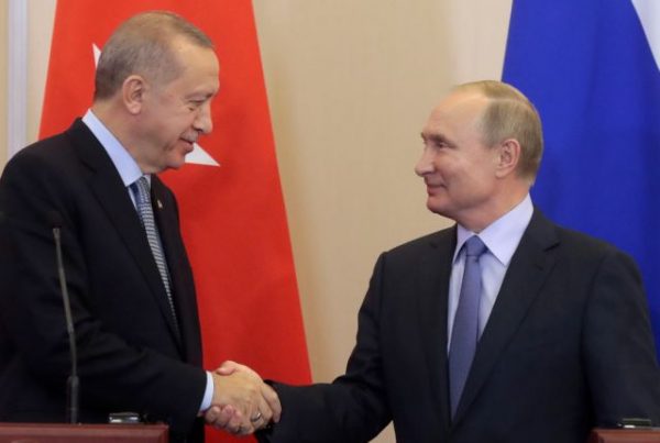 Ουκρανία: Κατάπαυση του πυρός ζητά ο Ερντογάν από τον Πούτιν – Ο όρος του ρώσου προέδρου για την επανέναρξη των διαπραγματεύσεων