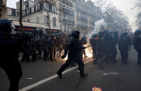 Γαλλία: Έρχονται νέες μαζικές απεργίες κατά της μεταρρύθμισης του συνταξιοδοτικού
