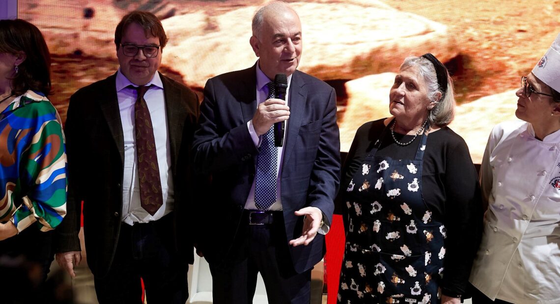 Γαστρονομική συνάντηση της Χαλκιδικής με την Τοσκάνη στην Διεθνή έκθεση bit του Μιλάνου