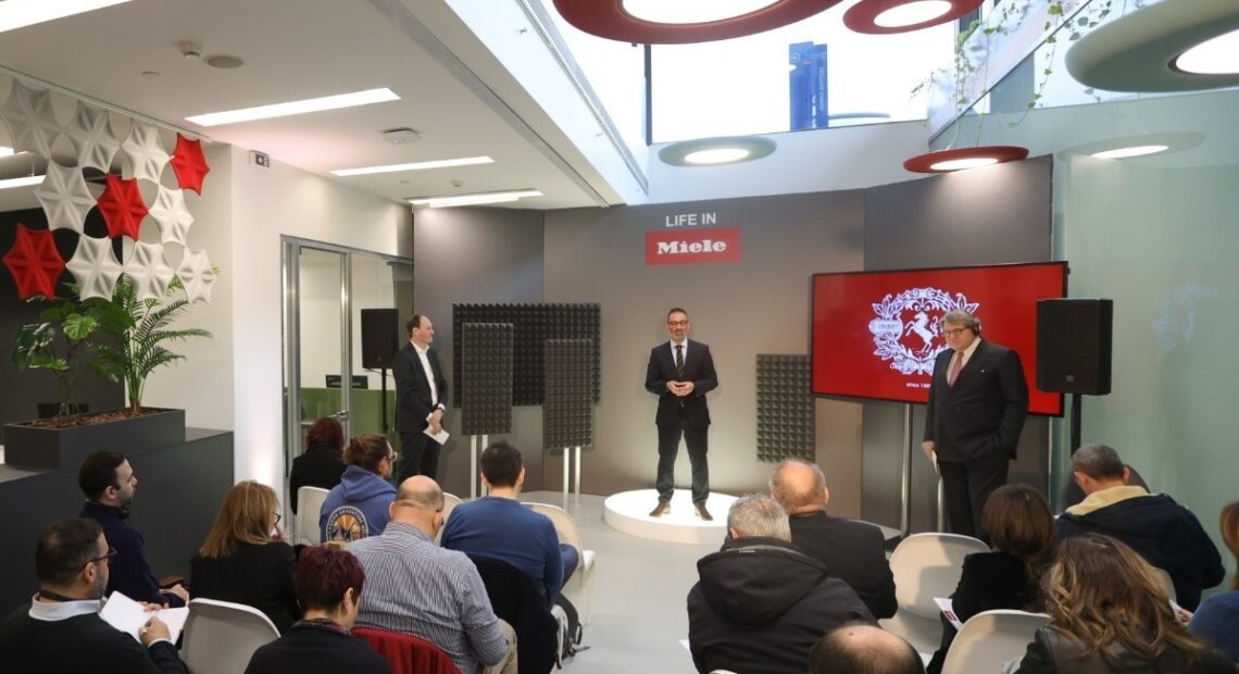 Θάνος Κυριαζής (miele Hellas): Το «διαζύγιο» με την Κωτσόβολος και η επένδυση σε ιδιόκτητα καταστήματα