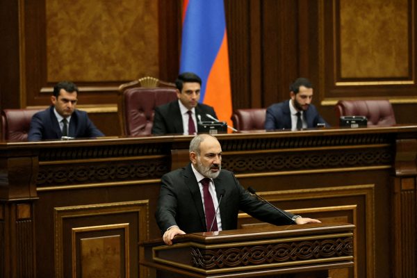 Ναγκόρνο Καραμπάχ: H Αρμενία έστειλε στο Αζερμπαϊτζάν προσχέδιο ειρηνευτικής πρότασης
