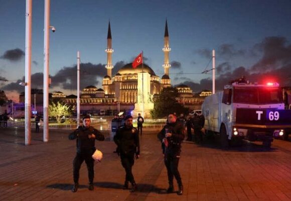 Σοϊλού: Οι ΗΠΑ βρίσκονται πίσω από τον Isis και την Αλ Κάιντα