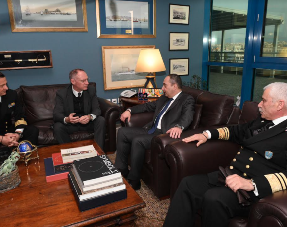 Συνάντηση Πλακιωτάκη με τον Ομοσπονδιακό Υπουργό Εσωτερικών της Αυστρίας Γκέρχαντ Κάρνερ (pics)