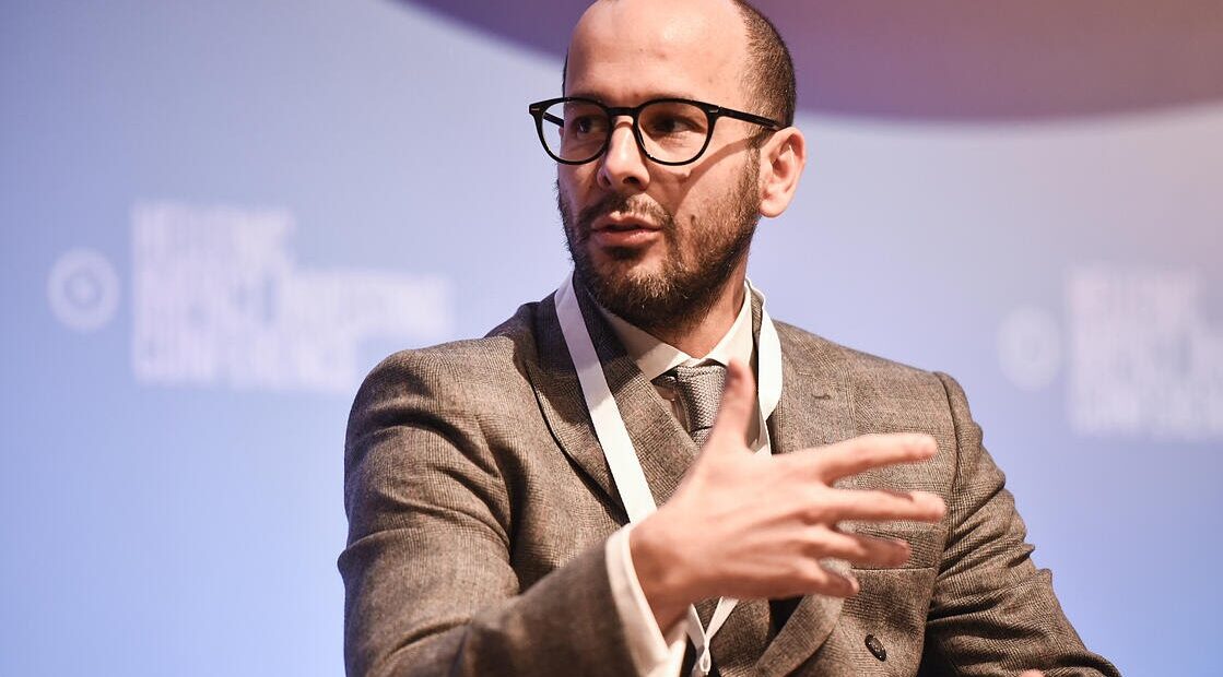 Το κρέας που ξέρατε τελειώνει, υποδεχτείτε το φυτικό κρέας – Πώς μια ελληνική εταιρεία αξιοποιεί τα μικροφύκη