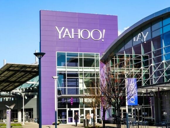 H Yahoo βάζει τέλος στην προσπάθεια να ανταγωνιστεί Google και Meta