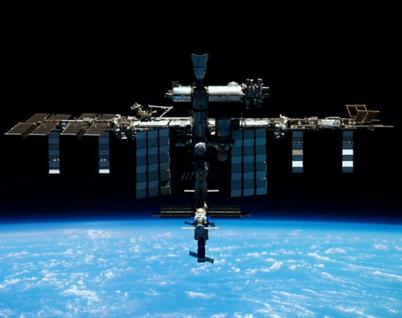 Roscosmos: Τον Σεπτέμβριο επιστρέφουν αποκλεισμένοι κοσμοναύτες