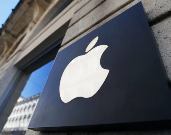 Apple: Κατηγορίες από την Ένωση εργαζομένων για τις απολύσεις