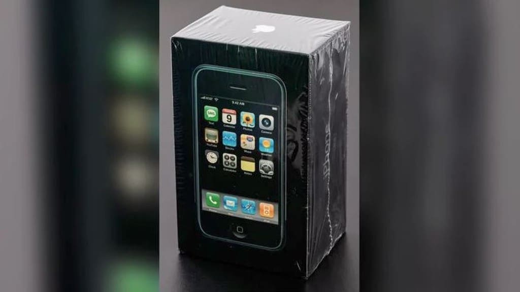 Εργοστασιακά σφραγισμένο original iPhone πωλήθηκε για 55