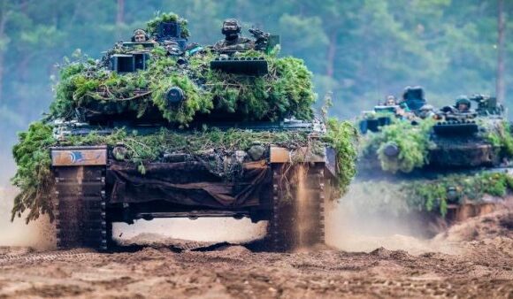 Ευρώπη: Οι εισαγωγές όπλων σχεδόν διπλασιάστηκαν το 2022