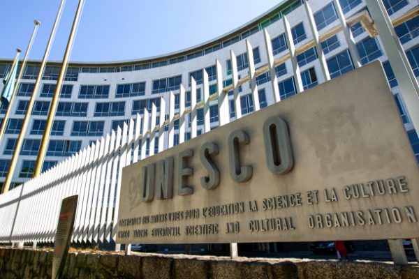 ΗΠΑ: Εισήγηση Μπλίνκεν για επιστροφή στην Unesco λόγω… Κίνας
