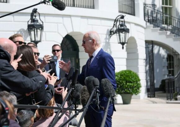 Μπάιντεν: «Επικίνδυνη» η ανάπτυξη πυρηνικών όπλων στη Λευκορωσία – «Είναι ανησυχητικό»