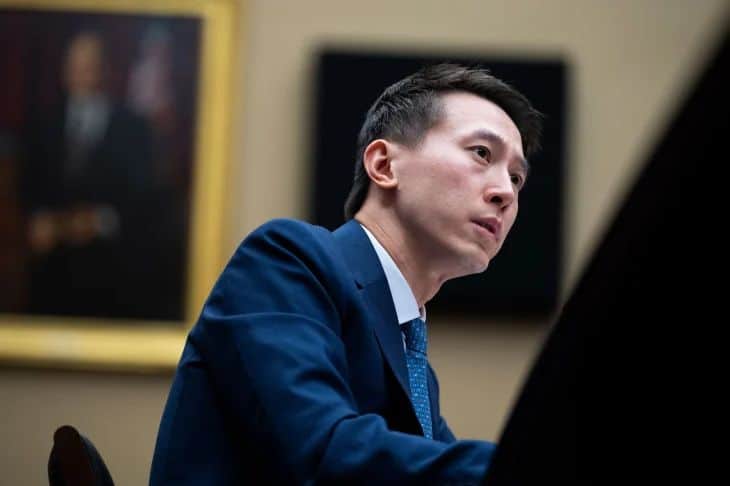 Ceo του Tiktok: Αρνήθηκε επανειλημμένα ότι η εφαρμογή μοιράζεται δεδομένα