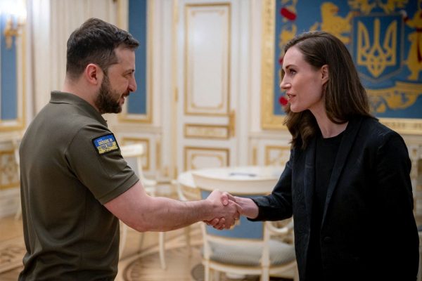 Φινλανδία: Η πρωθυπουργός υπόσχεται F 18 στην Ουκρανία και προκαλεί πολεμική στη χώρα της