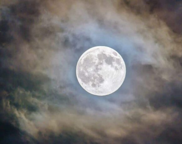 Galaxy S23 Ultra: Οι φωτογραφίες του φεγγαριού είναι… ψεύτικες