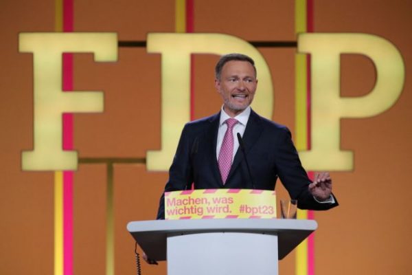 Γερμανία: Επανεξελέγη ο Λίντνερ πρόεδρος του Κόμματος των Φιλελευθέρων (fdp)