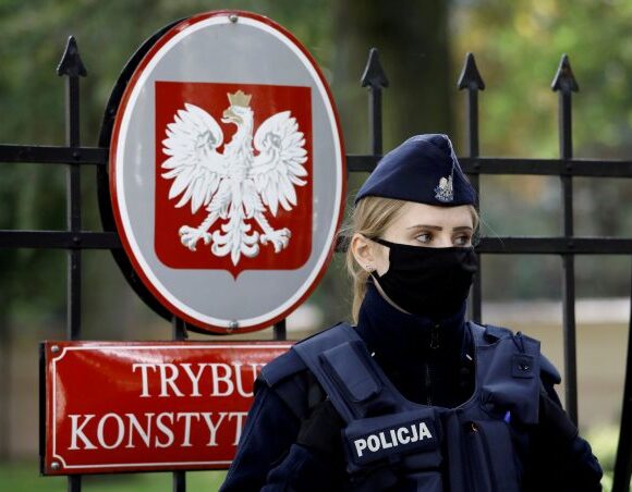 Πολωνία: Άνδρας αυτοπυρπολήθηκε μπροστά από το ουκρανικό προξενείο στην Κρακοβία