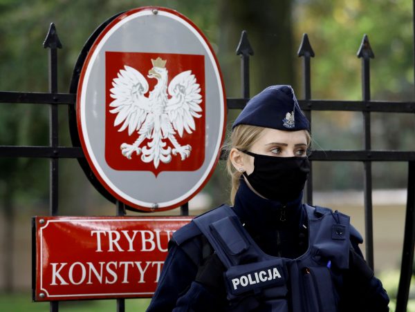 Πολωνία: Άνδρας αυτοπυρπολήθηκε μπροστά από το ουκρανικό προξενείο στην Κρακοβία