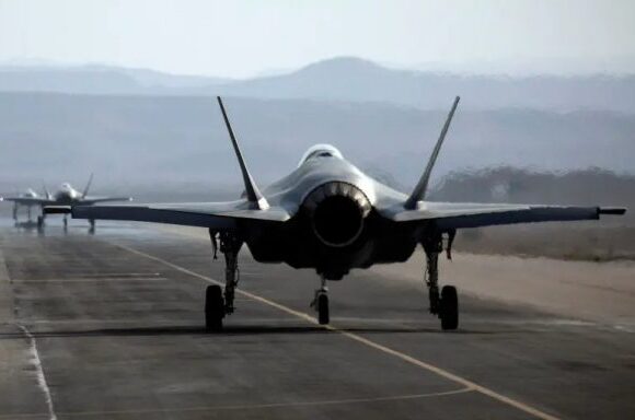 Lockheed Martin: Συμβόλαιο 7,8 δισ. δολ