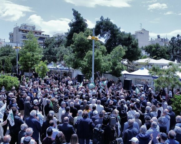 Ανδρουλάκης: Ο λαός ενωμένος να αντιμετωπίσει τις προκλήσεις του σήμερα (pics)