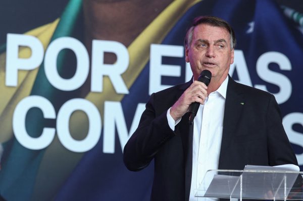 Βραζιλία: Για επιθέσεις κατά δημοσιογράφων καταδικάστηκε ο Ζαΐχ Μπολσονάρου