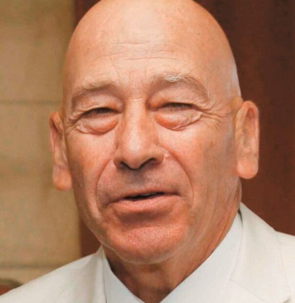 «Γαλανόλευκο τσουνάμι»: Παγκόσμιοι πρωταθλητές στις επενδύσεις οι Έλληνες εφοπλιστές