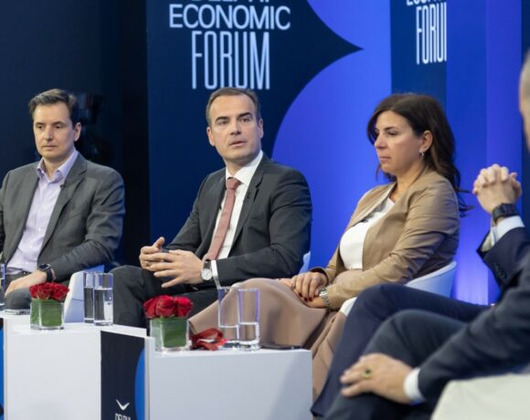 Γιώργος Μαργώνης: Η Παπαστράτος πιστεύει στο “brain Retrain” (pic)