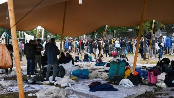 Ολλανδία: Εξαφανίστηκαν από προσώπου γης εκατοντάδες έφηβοι προσφυγικών δομών