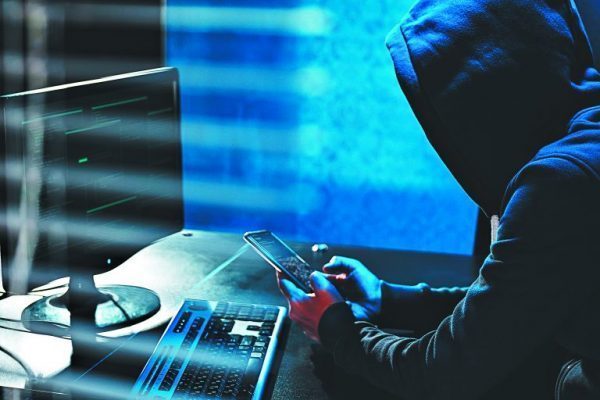 Υποκλοπές: Σήμερα Δευτέρα 8 Μαΐου ψηφίζεται η έκθεση της Pega – Το Ευρωπαϊκό Λαϊκό Κόμμα θα πει όχι στις συστάσεις για την Ελλάδα