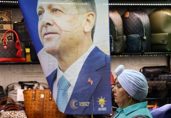 Γερμανία: Η Νυρεμβέργη απαγορεύει αφίσες και προεκλογικό υλικό ξένων κομμάτων μετά την καμπάνια Ερντογάν