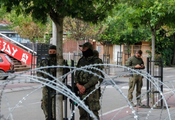 Κόσοβο: Οι αρχές δεν αποκλείουν νέες εκλογές στους δήμους όπου πλειοψηφούν οι Σέρβοι