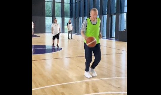 Ο Ερντογάν «το ‘ριξε» στο μπάσκετ με συναδέλφους του