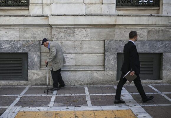 Συντάξεις: Οι μελλοντικοί συνταξιούχοι θα είναι εργαζόμενοι για μια ζωή