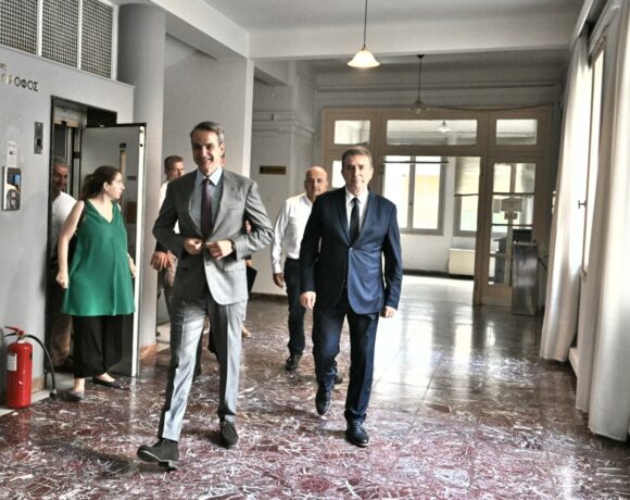 Μητσοτάκης: Επίσκεψη στο υπουργείο Υγείας (pics)