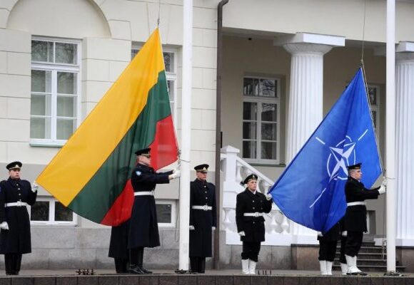 ΝΑΤΟ: Τι να (μην) περιμένουμε από τη Σύνοδο Κορυφής στο Βίλνιους