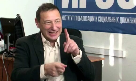 Ρωσία: Συνέλαβαν πολιτικό επιστήμονα και κοινωνιολόγο με την κατηγορία της «προτροπής σε τρομοκρατικές ενέργειες»