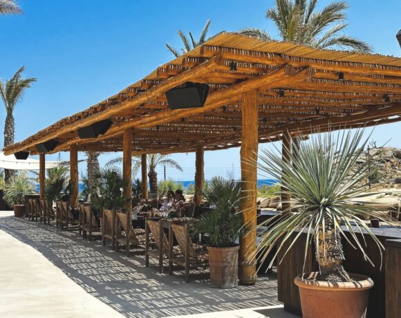 Γιατί το μενού του Scorpios στη Μύκονο μένει στη μνήμη