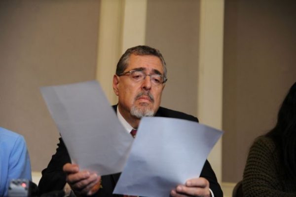 Γουατεμάλα: Οι ΗΠΑ συγχαίρουν τον σοσιαλδημοκράτη Αρέβαλο για τη νίκη του στις προεδρικές εκλογές