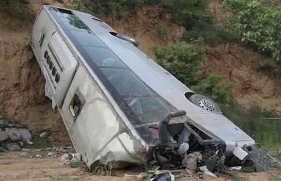 Μεξικό: Τουλάχιστον 17 νεκροί από την πτώση λεωφορείου σε χαράδρα