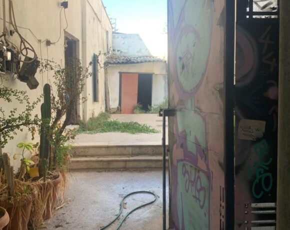 Πλάκα: Αποκαθίσταται η ιστορική οικία του Κωστή Παλαμά (pics)