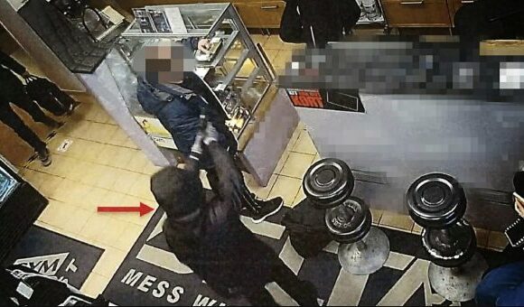 Έφηβοι «όπλα» στα χέρια εγκληματικών οργανώσεων στη Σουηδία – Η «Κουρδική Αλεπού» και το βίαιο έργο της