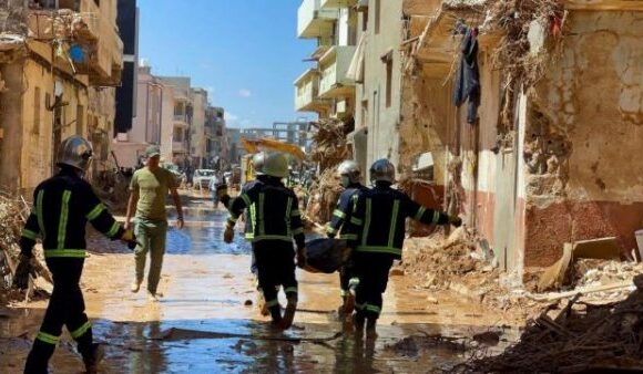Η Αίγυπτος οργανώνει στα σύνορα καταυλισμούς για να φιλοξενηθούν οι πλημμυροπαθείς της Λιβύης