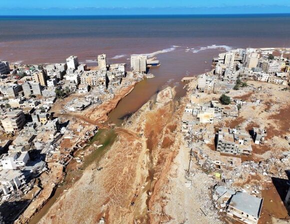 Η διαφθορά και ο εμφύλιος πνίγουν ακόμη περισσότερο τη Λιβύη