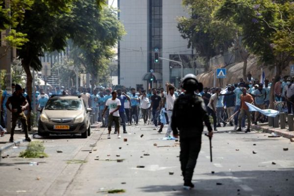 Ισραήλ: Την απέλαση 1