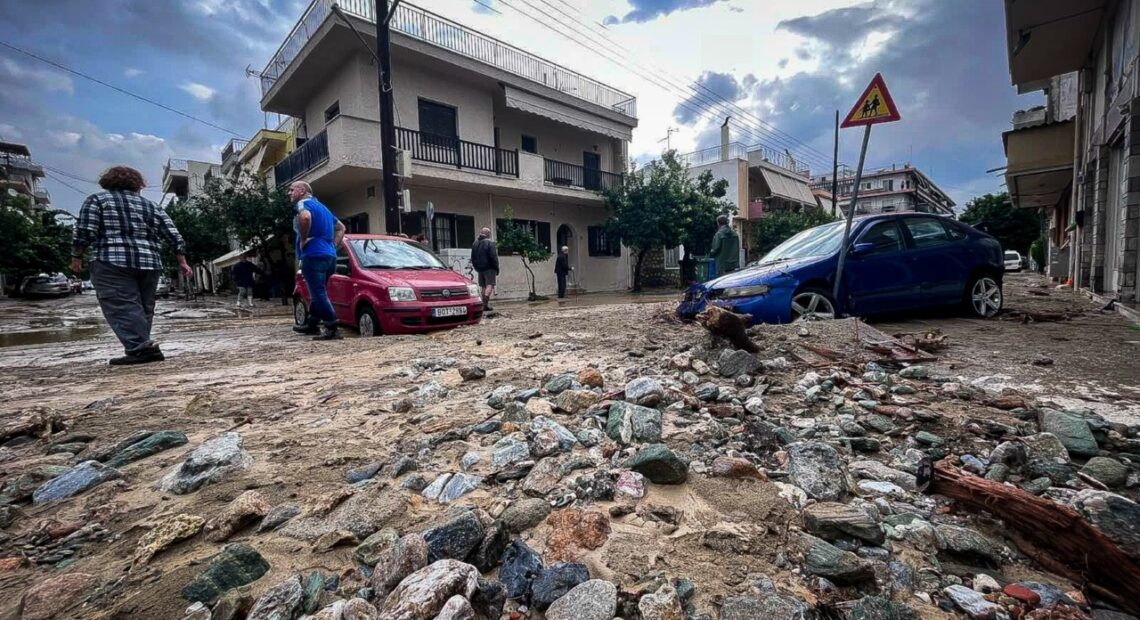 Κακοκαιρία Elias: Σε απόγνωση ξανά οι κάτοικοι της Θεσσαλίας – Εικόνες καταστροφής και στην Εύβοια (pics + Vid)