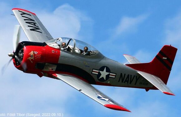 Ουγγαρία: 2 νεκροί και 4 τραυματίες από συντριβή αεροσκάφους επίδειξης μπροστά σε χιλιάδες θεατές