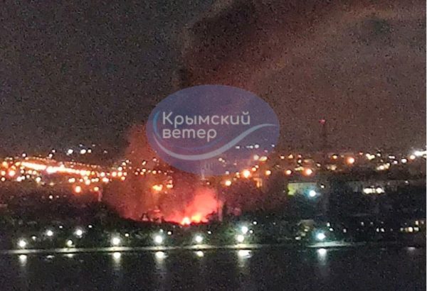 Ρωσία: Πυρκαγιά σε «μη πολιτική εγκατάσταση» από ουκρανική πυραυλική επίθεση στη Σεβαστούπολη
